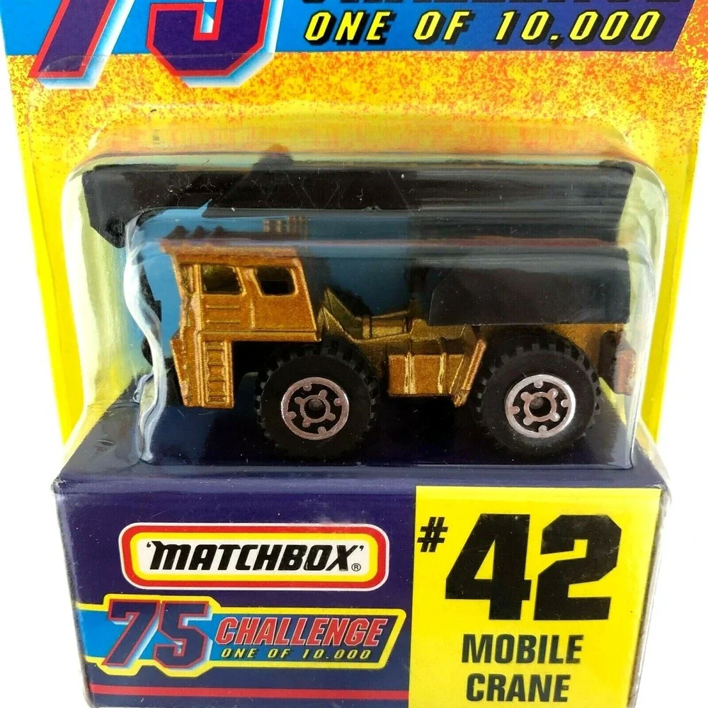 Matchbox 75 Challenge Mobile Crane Metallic Gold #42 1997 Ed Die Cast 1/64 Scale